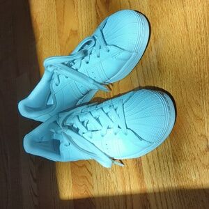 Adidas Superstar Sneakers